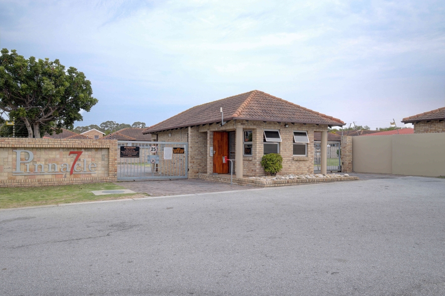 2 Bedroom Property for Sale in Walmer Heights Eastern Cape